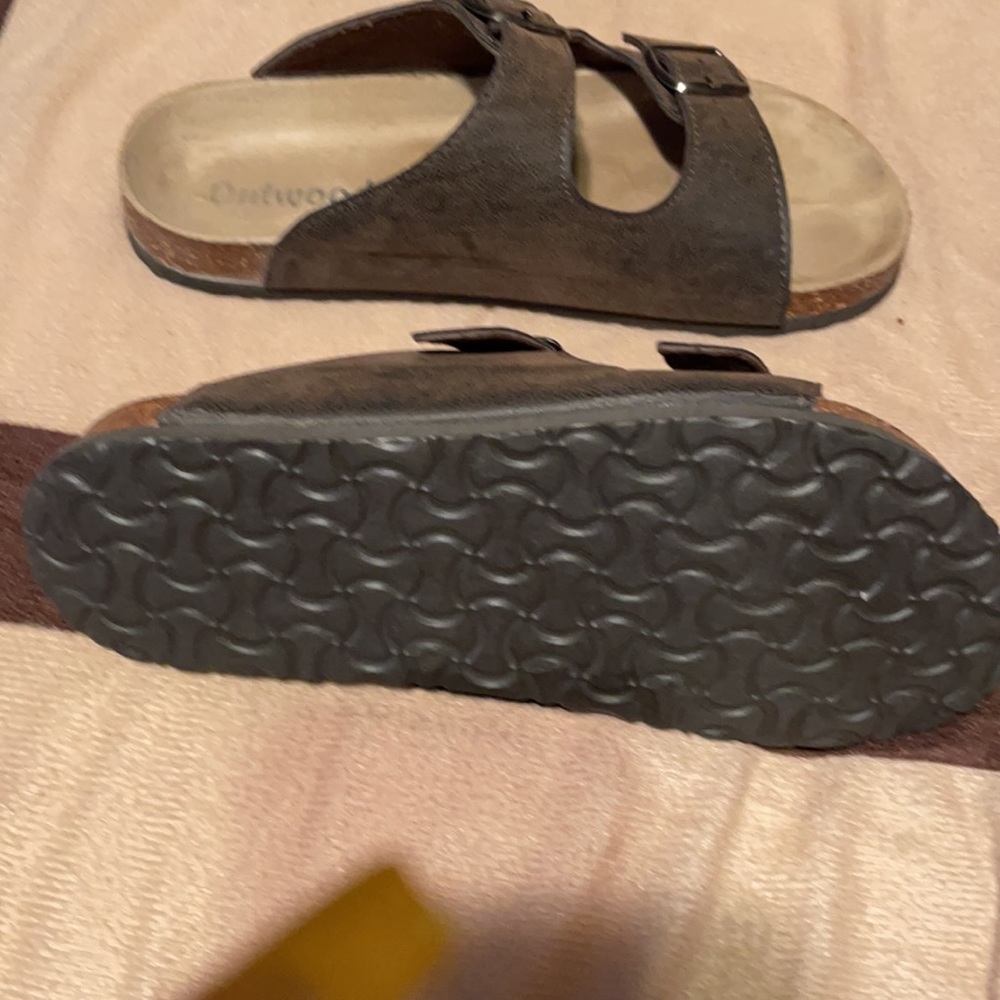 Shoes - Picture 3 of 3